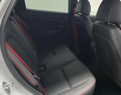 Hyundai Kona 1.6 T-GDi Vertex 4WD — SUV compact premium, traction intégrale et équipement complet — tableau de bord