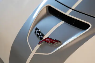 Chevrolet Corvette 7.0 V8 427 — Cabriolet légendaire, 512 ch et seulement 68 000 km — interni