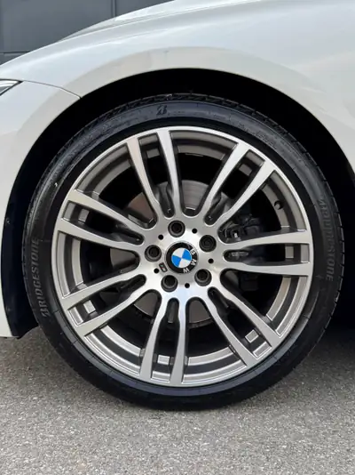 BMW 328i Touring — Break élégant, motorisation efficace et spacieuse — Miniatur 8