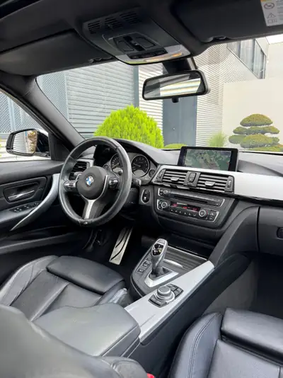 BMW 328i Touring — Break élégant, motorisation efficace et spacieuse — Miniatur 11