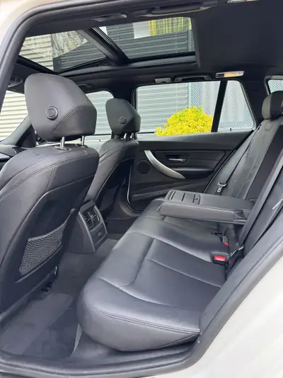 BMW 328i Touring — Break élégant, motorisation efficace et spacieuse — Miniatur 15