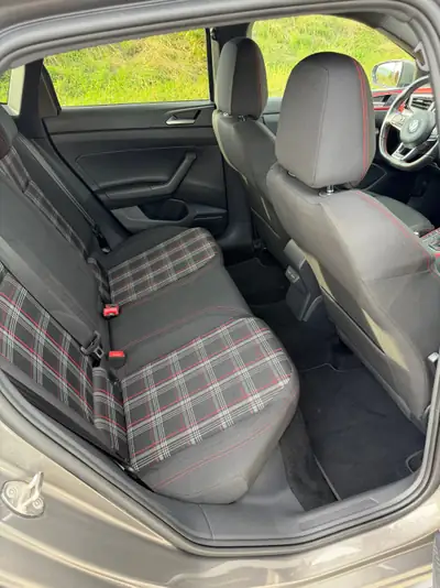 VW Polo 2.0 TSI GTI DSG — Sportive compacte, 207 ch et faible kilométrage — interni