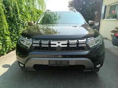 Dacia Duster 1.3 TCe 150 Extreme 4x4 — SUV polyvalent, 4x4 intégral et faible kilométrage — Heckansicht