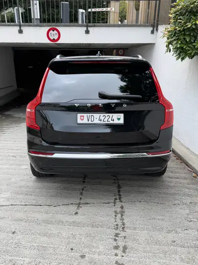 Volvo XC90 2.0 B5 MH Ultimate Bright — SUV 7 places hybride diesel, 37 300 km — vista posteriore