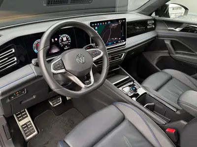 VW Tiguan 2.0 TDI R-Line 4Motion — SUV Premium cuir intégral, 4 roues motrices — Miniature 13