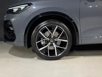VW Tiguan 2.0 TDI R-Line 4Motion — SUV Premium cuir intégral, 4 roues motrices — Miniature 29