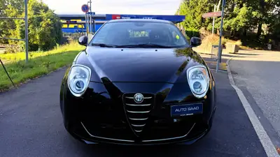 Alfa Romeo MiTo 1.4 Distinctive — Citadine italienne affûtée, 50'000 km seulement — vue extérieure