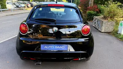 Alfa Romeo MiTo 1.4 Distinctive — Citadine italienne affûtée, 50'000 km seulement — intérieur