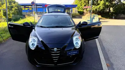 Alfa Romeo MiTo 1.4 Distinctive — Citadine italienne affûtée, 50'000 km seulement — Miniature 12