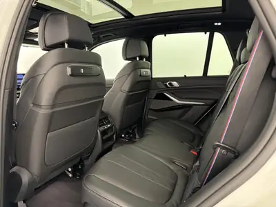 BMW X5 xDrive 30d M Sport Pro 2025 — SUV 7 places, hybride 48V, quasi neuf — détail