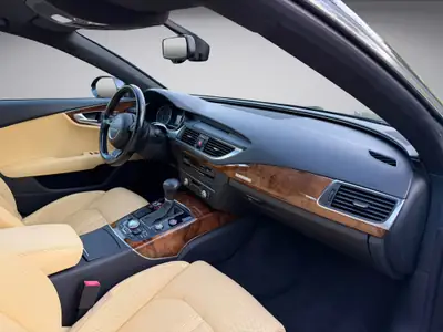 Audi A7 Sportback 3.0 TDI quattro — Berline prestige diesel, service frais et équipements premium — Miniatura 13