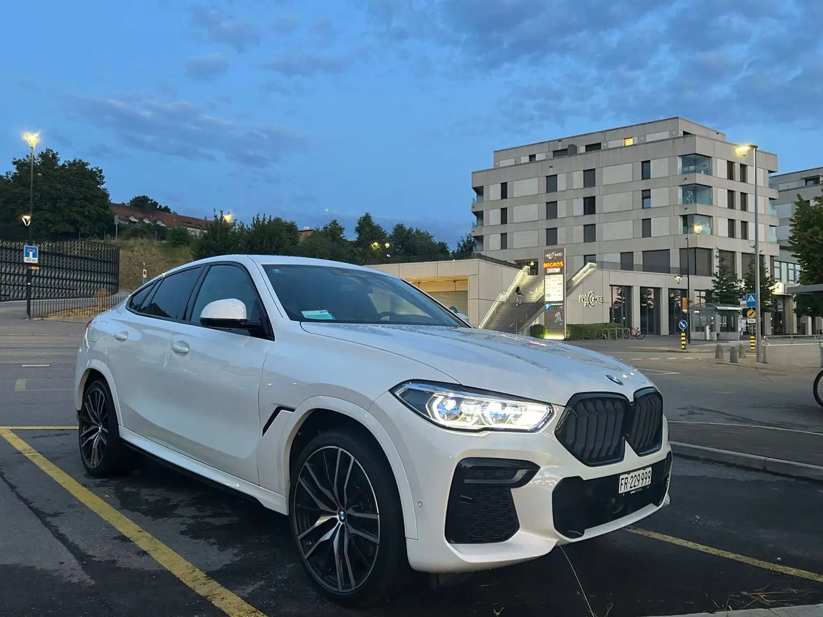 BMW X6 2022 occasion Romont — 1