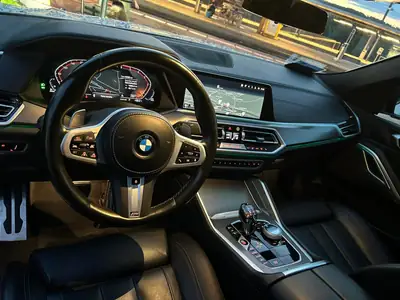 BMW X6 40d xDrive — SUV coupé premium diesel hybride, 93 000 km seulement — cruscotto