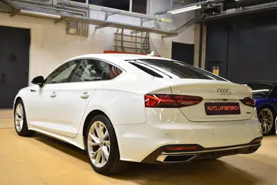Audi A5 Sportback 40 TDI Sport quattro — Diesel performant, entretien gratuit 10 ans — vista posteriore