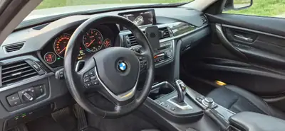 BMW 330d Luxury Line — Break diesel performant, révision complète 2026 — Detail