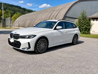 BMW 330i M-Sport — Break élégant, 245 ch et équipement premium à 25 000 km — exterior view