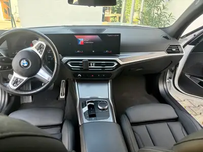 BMW 330i M-Sport — Break élégant, 245 ch et équipement premium à 25 000 km — dashboard