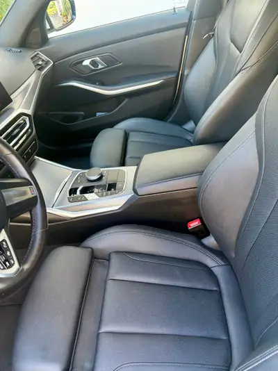 BMW 330i M-Sport — Break élégant, 245 ch et équipement premium à 25 000 km — detail