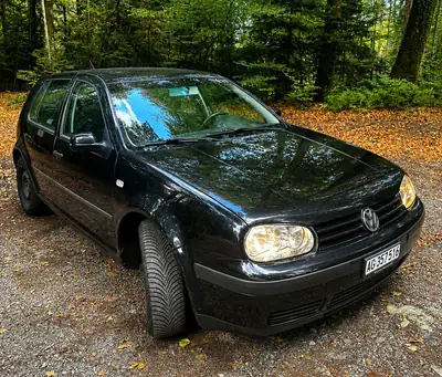 VW Golf 1.6 Essence 2000 — Classique fiable, transmission automatique, sans sinistre — vista esterna