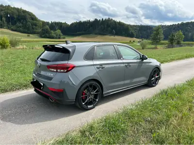 Hyundai i30 2.0 T-GDi Drive-N — Berline sportive, 60 500 km seulement — Heckansicht