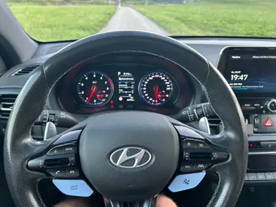 Hyundai i30 2.0 T-GDi Drive-N — Berline sportive, 60 500 km seulement — Detail