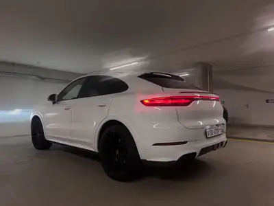 Porsche Cayenne 3.0 V6 Platinum Edition — SUV sportif, entretien certifié, sans sinistre — Miniatur 10