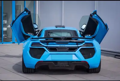 McLaren 12C MP4 FAB Design WIDE-BODY — Supersportwagen d'exception, état de collection — Miniature 9