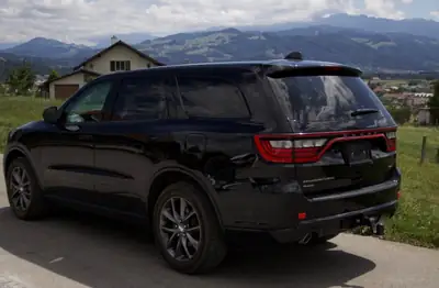 Dodge Durango 3.6 V6 AWD — 7 places, 294 ch et capacité de remorquage de 2.7 t — side view