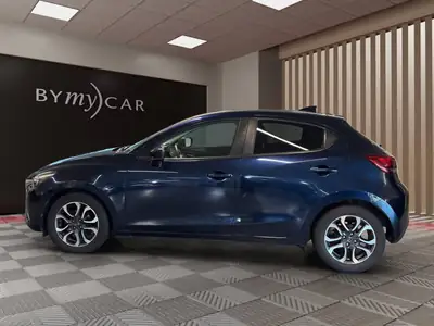 Mazda 2 SKYACTIV-G 90 Ambition — Citadine dynamique, boîte auto, faible kilométrage — interior