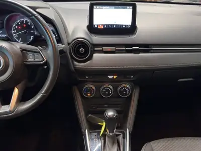 Mazda 2 SKYACTIV-G 90 Ambition — Citadine dynamique, boîte auto, faible kilométrage — Thumbnail 15