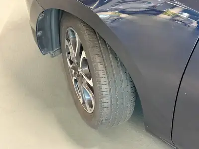 Mazda 2 SKYACTIV-G 90 Ambition — Citadine dynamique, boîte auto, faible kilométrage — Thumbnail 13