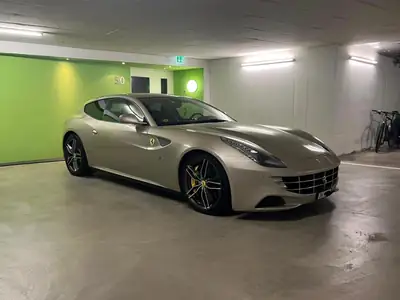 Ferrari FF 6.3 — Gran Turismo mythique, 660 ch et transmission intégrale — vista esterna