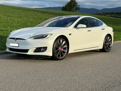 Tesla Model S P100D — Berline électrique haute performance, 178 000 km, Supercharging gratuit à vie — vista esterna