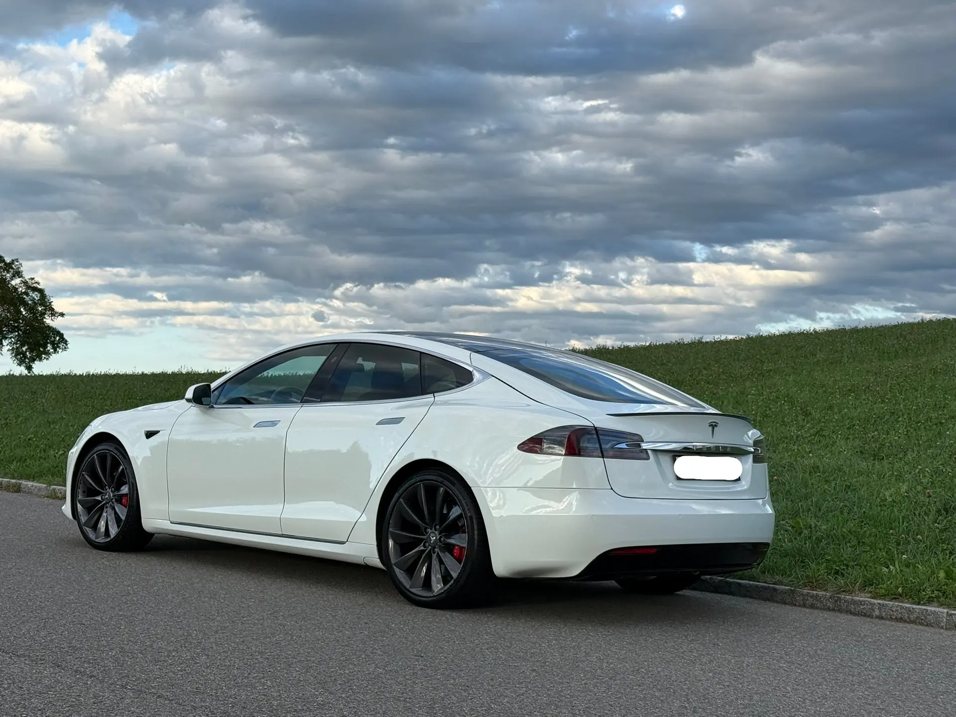 Tesla Model S 2017 occasion Schindellegi — 3