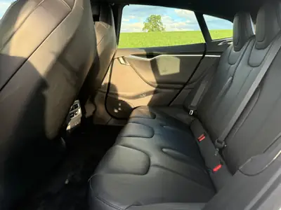 Tesla Model S P100D — Berline électrique haute performance, 178 000 km, Supercharging gratuit à vie — Miniatura 14