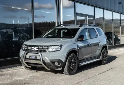 Dacia Duster TCe 150 Extreme 4x4 — SUV robuste, 4 roues motrices, première main — fianco