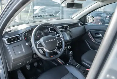 Dacia Duster TCe 150 Extreme 4x4 — SUV robuste, 4 roues motrices, première main — Miniatura 10