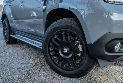 Dacia Duster TCe 150 Extreme 4x4 — SUV robuste, 4 roues motrices, première main — Miniatura 21