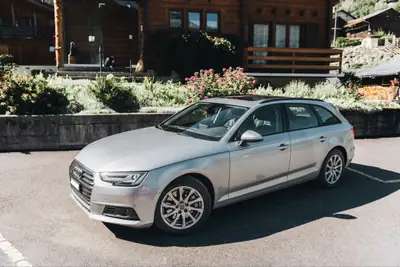Audi A4 Avant 2.0 TFSI 252 ch — Break dynamique quattro, faible kilométrage — Seitenansicht