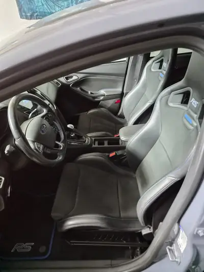 Ford Focus 2.3 EcoBoost RS — 350 ch, performances brutes et consommation maîtrisée — Thumbnail 10