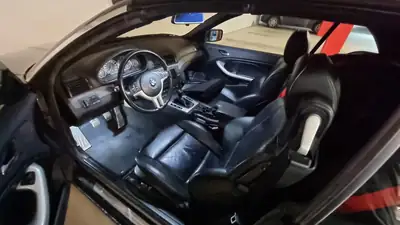 BMW 330Ci 2002 — Cabriolet sportif à caractère, entretien impeccable — vista posteriore