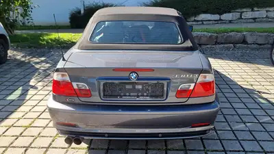 BMW 330Ci 2002 — Cabriolet sportif à caractère, entretien impeccable — Miniatura 8