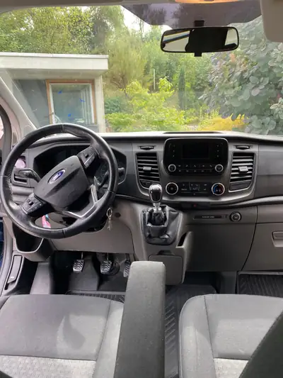 Ford Transit Custom 2.0 TDCi 130 — Utilitaire fiable, 184 000 km, sans sinistre — rear view