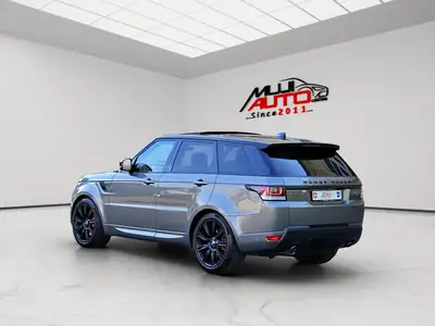 Range Rover Sport 3.0 SDV6 — SUV premium 7 places, moteur puissant et entretien complet — Heckansicht