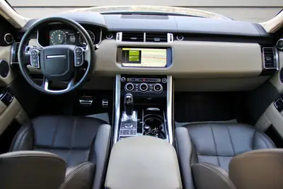 Range Rover Sport 3.0 SDV6 — SUV premium 7 places, moteur puissant et entretien complet — Miniatur 11