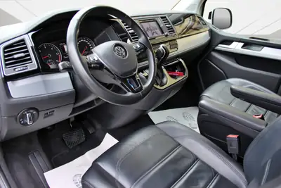 VW T6 Multivan 2.0 Bi-TDI Highline 4Motion — 7 places, 4 roues motrices, finition premium — Miniature 9