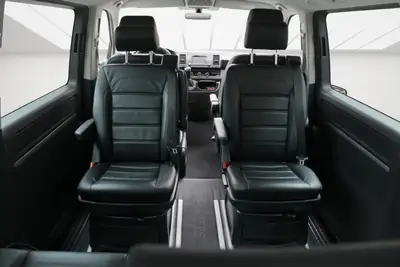 VW T6 Multivan 2.0 Bi-TDI Highline 4Motion — 7 places, 4 roues motrices, finition premium — Miniature 10