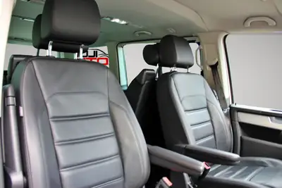 VW T6 Multivan 2.0 Bi-TDI Highline 4Motion — 7 places, 4 roues motrices, finition premium — Miniature 15