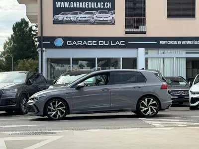 VW Golf 1.5 eTSI mHEV R-Line — Hybride rechargeable performant, 65'000 km seulement — Innenraum