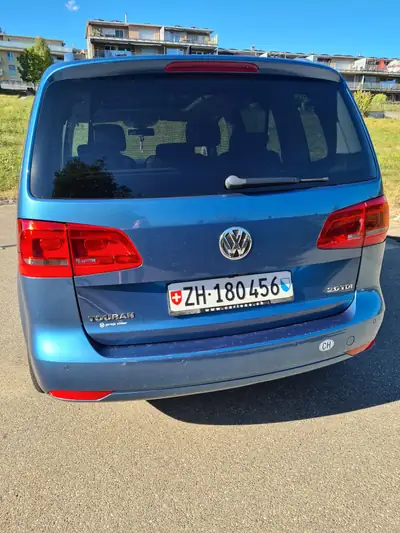 VW Touran 2.0 TDI 177 Highline — Monospace 7 places fiable, révision à jour — Heckansicht